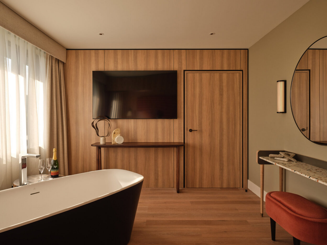 260730 The Imperial London_Beacon – 912 _VeerleEvens_266